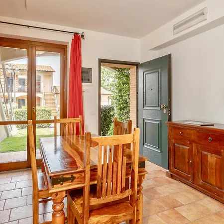 Surrounded By Greenery With Swimming Pool In Aparthotel Sorano (Grosseto)