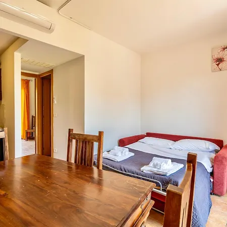 Surrounded By Greenery With Swimming Pool In Sorano Aparthotel *