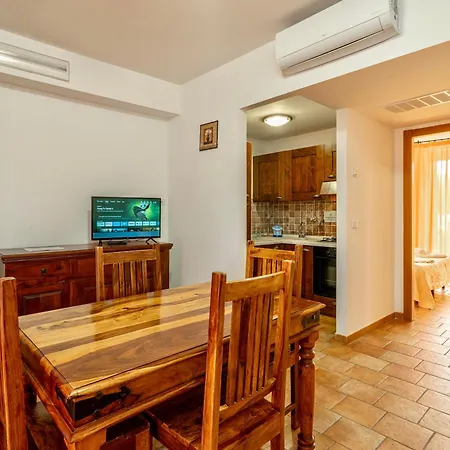 Surrounded By Greenery With Swimming Pool In Aparthotel Sorano (Grosseto)